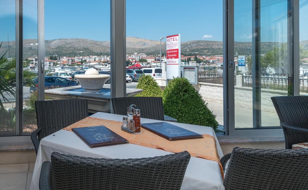 Hotel Trogir Palace Exterior foto