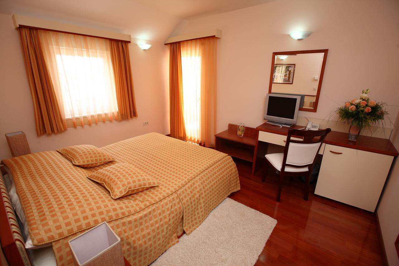 Hotel Trogir Palace Quarto foto